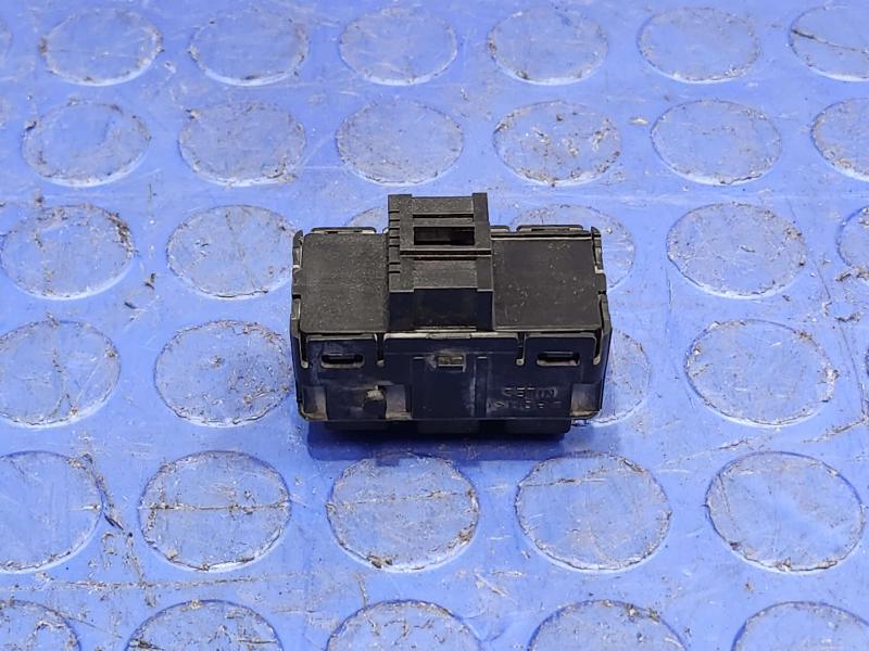 2014 Nissan Maxima Door Switch Front