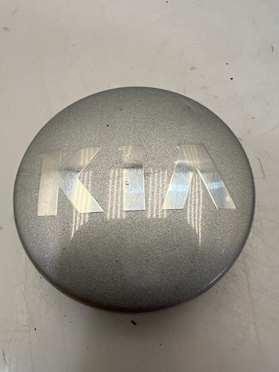 2014 - 2018 Kia Sorento Alloy Wheel Center Cap fits 18" 19" OEM 529604C700