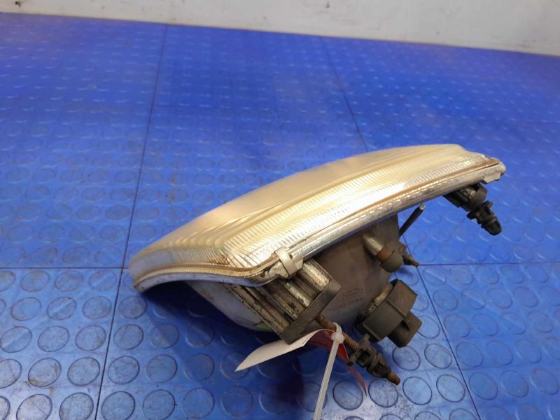 2001-2005 Ford Explorer Sport Trac Headlight Righjt Passenger Side OEM 1L5Z13008AA,RH