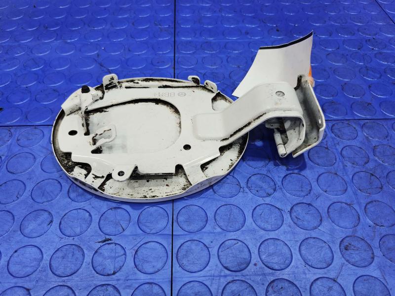 2010 Mazda Mazda3 Fuel Tank Door