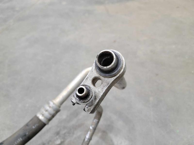 2013 Cadillac Escalade Air Conditioner Hose