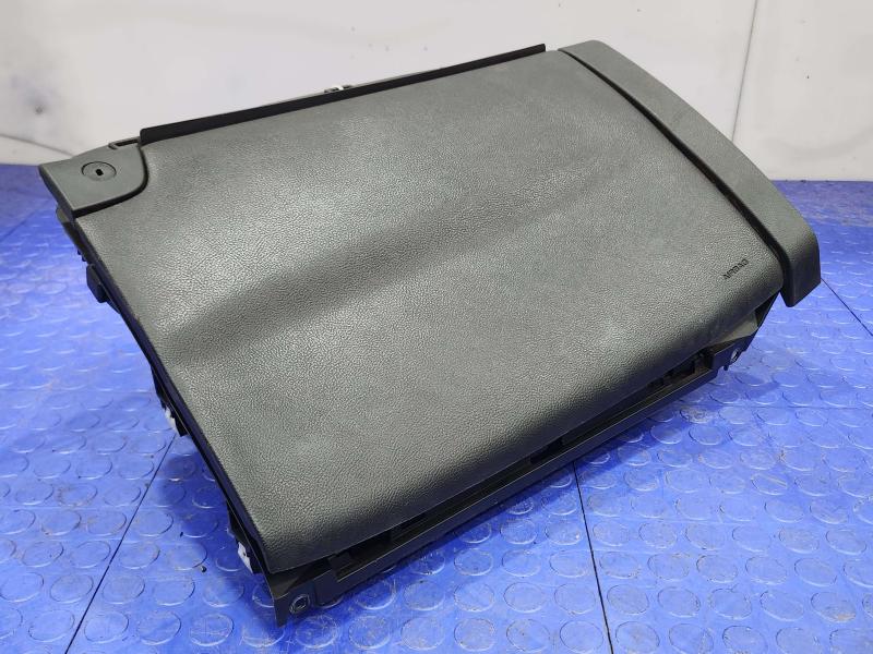 2016 Ford Edge Glove Box