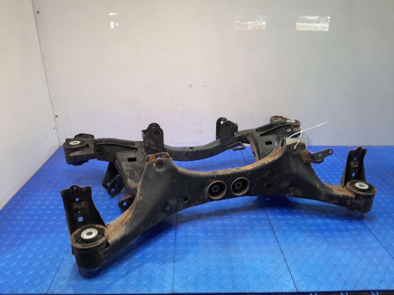 2011 Subaru Forester Crossmember/Cradle/Undercarria