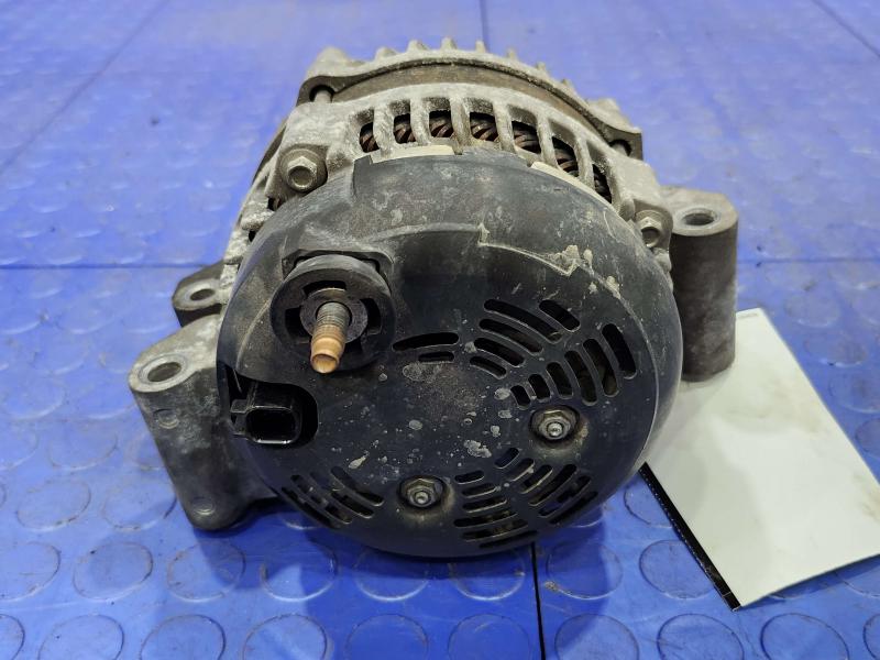 2013 Chrysler 300 Alternator