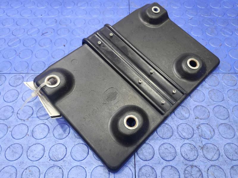 2008 Infiniti G35 Battery Tray