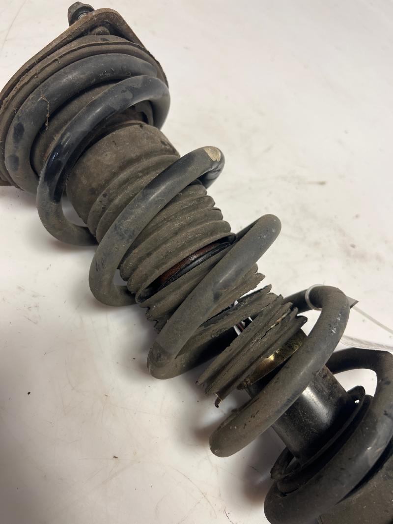 2003 - 2007 Infiniti G35 Coupe Front Strut Assembly LH Driver Side RWD OEM