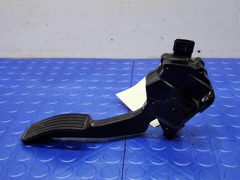 2014-2016 Subaru Forester Accelerator Pedal Assembly Genuine OEM 36010FJ010