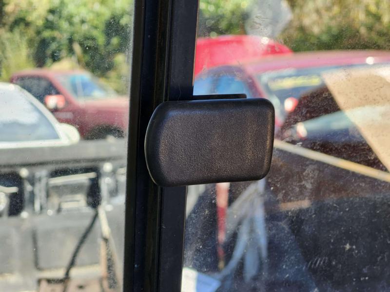 2004 Toyota Tacoma Back Glass/Window