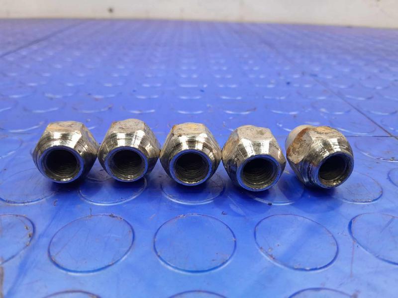 2016 Kia Optima Lug Nuts