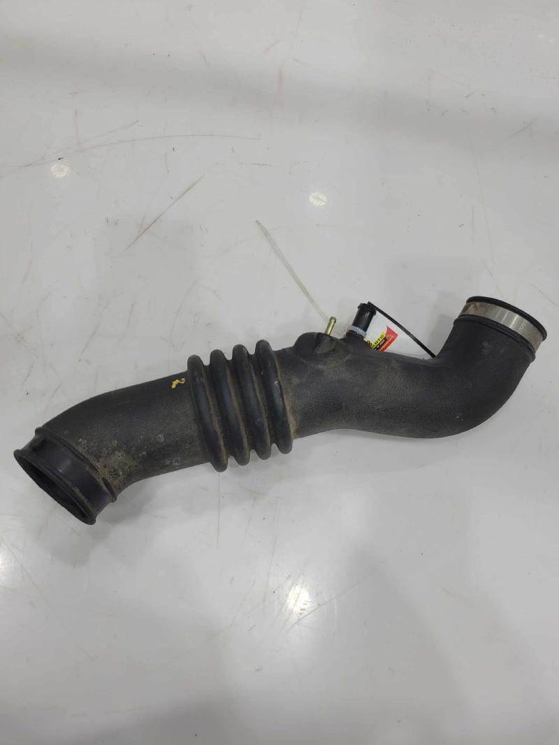 1996 Nissan 300ZX Air Intake Tube/Resonator