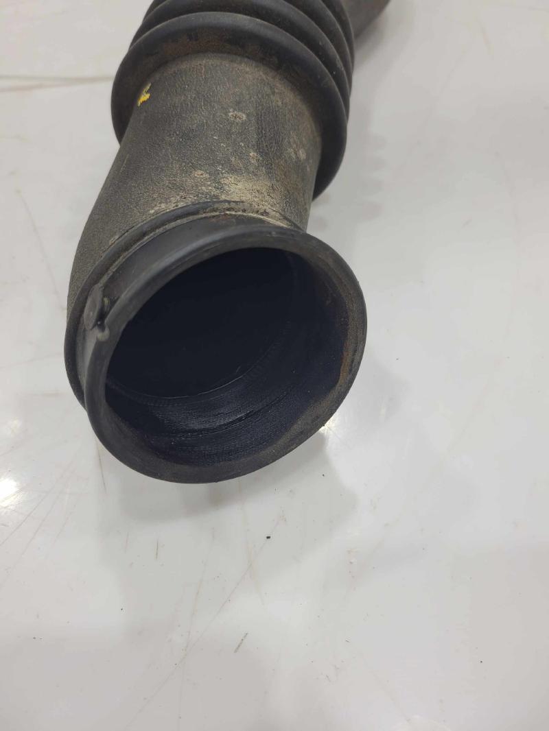 1996 Nissan 300ZX Air Intake Tube/Resonator