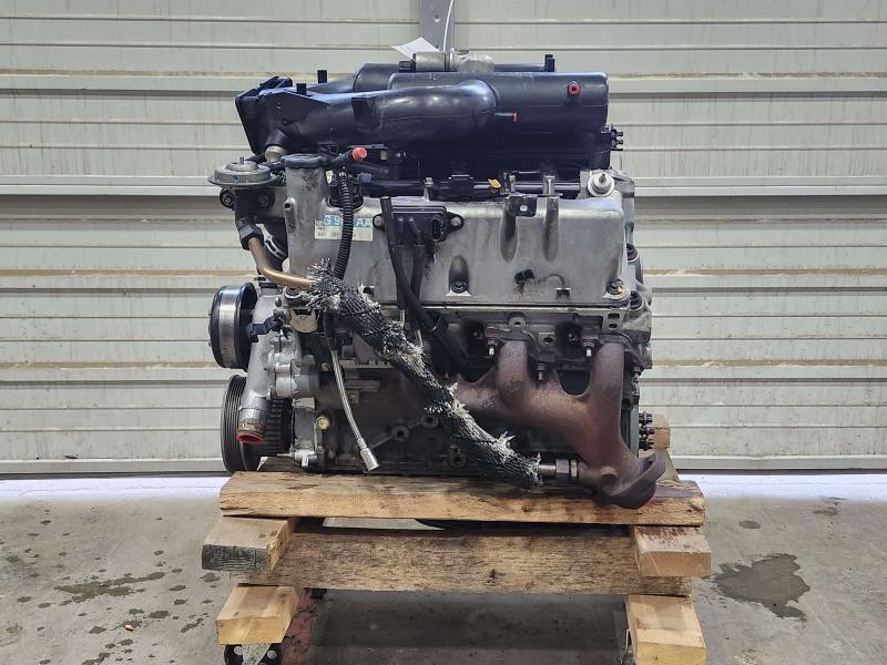 2001 Ford Explorer Engine Assembly/Motor
