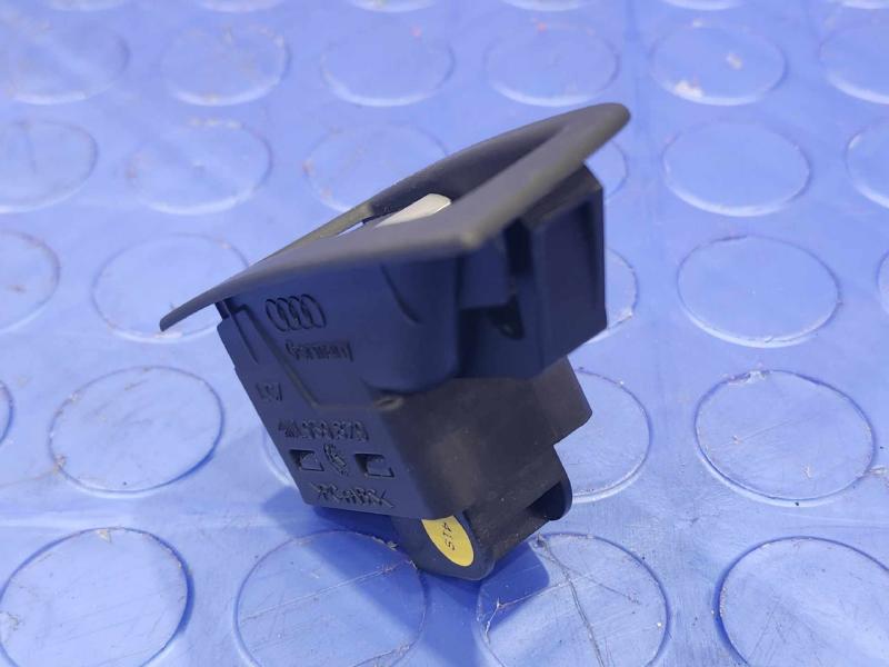 2017 Audi Q7 Door Switch Front