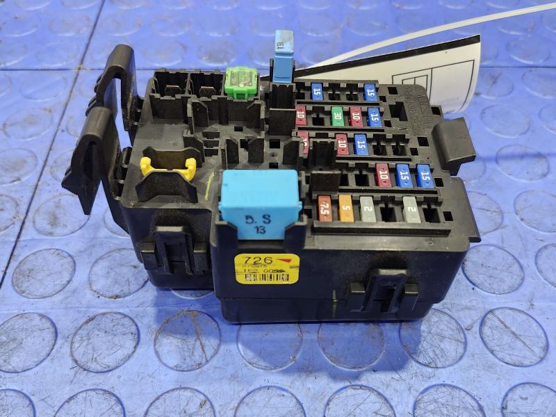 2016 Cadillac ATS Cabin Fuse Box