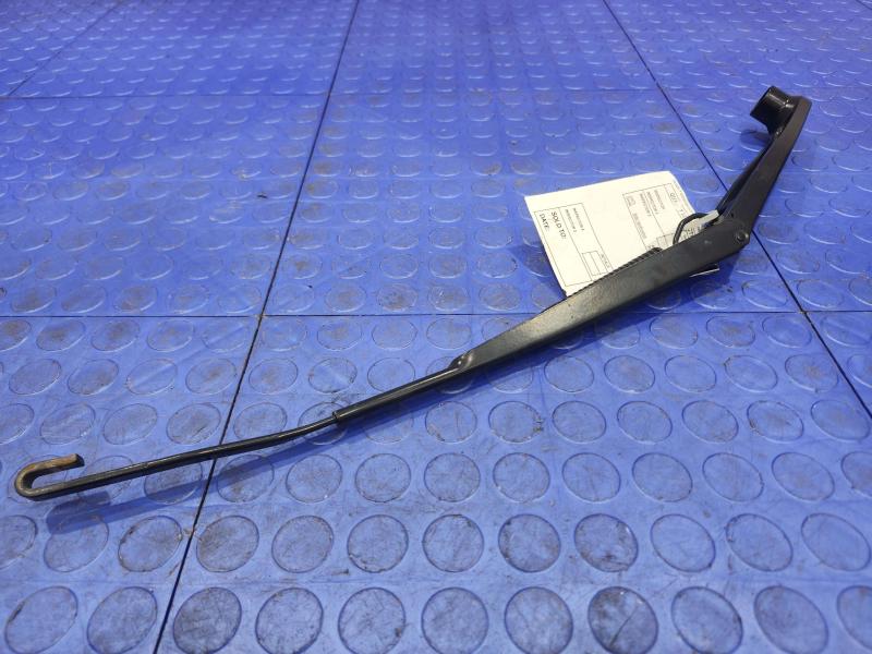 2014 Dodge Challenger Wiper Arm