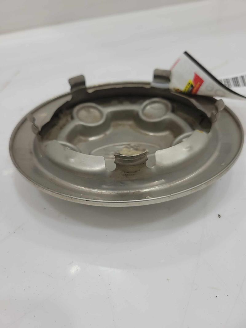 2005 Ford Crown Victoria Center Cap