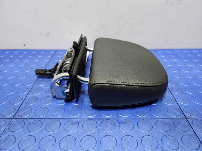 2018 Audi Q7 Headrest