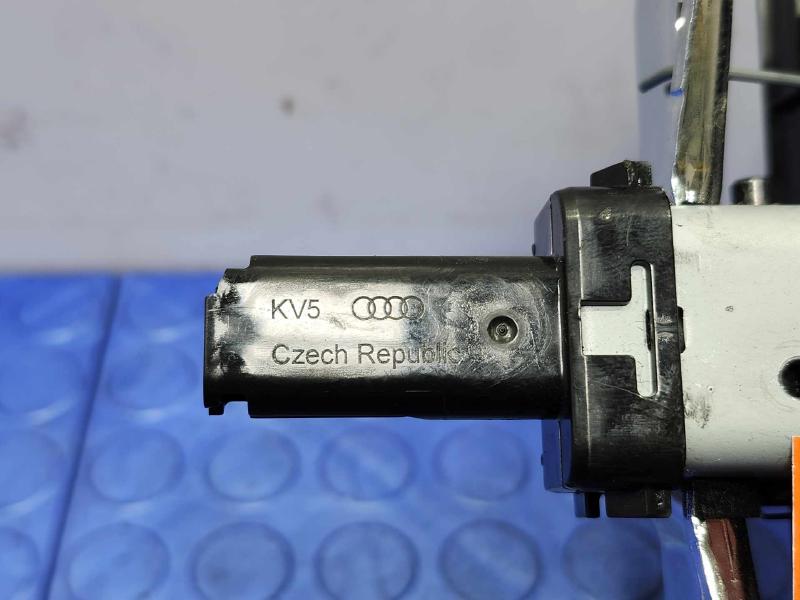 2018 Audi Q7 Headrest