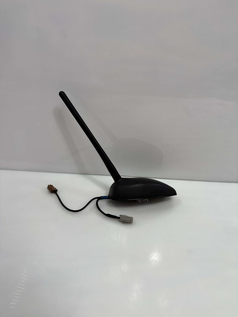 2011 Nissan Juke Antenna