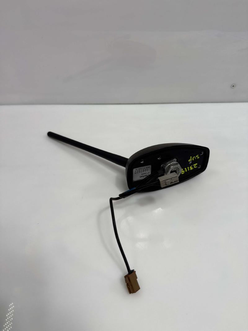 2011 Nissan Juke Antenna