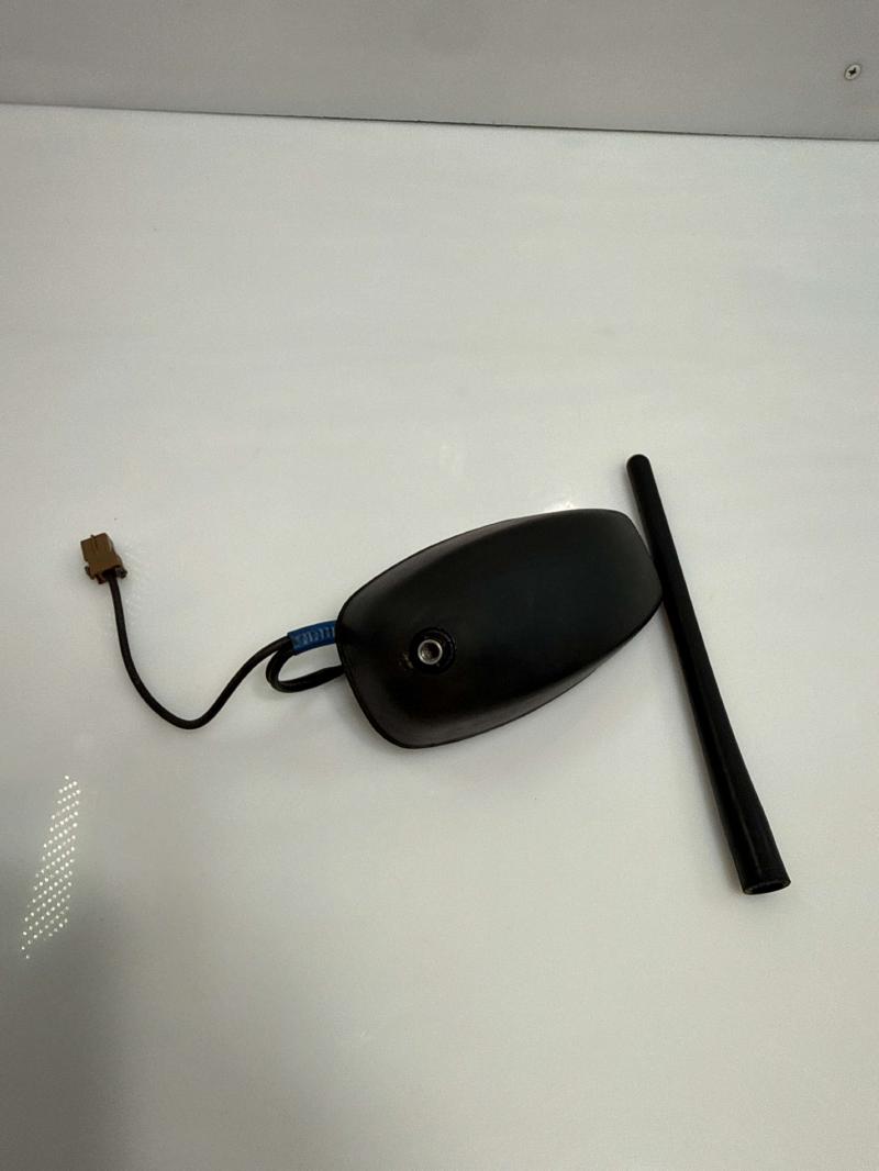 2011 Nissan Juke Antenna