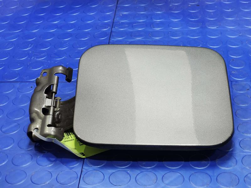 2015 Infiniti Q50 Fuel Tank Door
