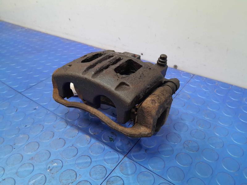 2005 Ford Explorer Caliper
