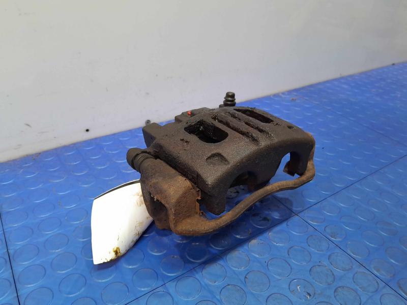 2005 Ford Explorer Caliper