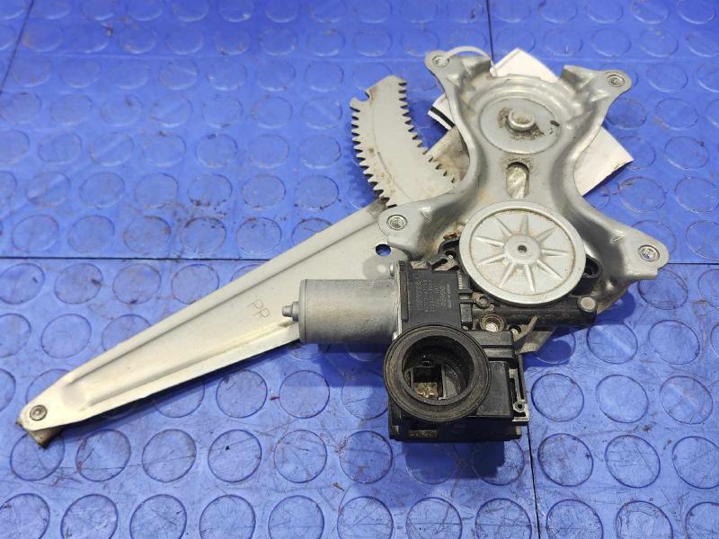 2016 Toyota Prius Side/Rear/Cargo Regulator