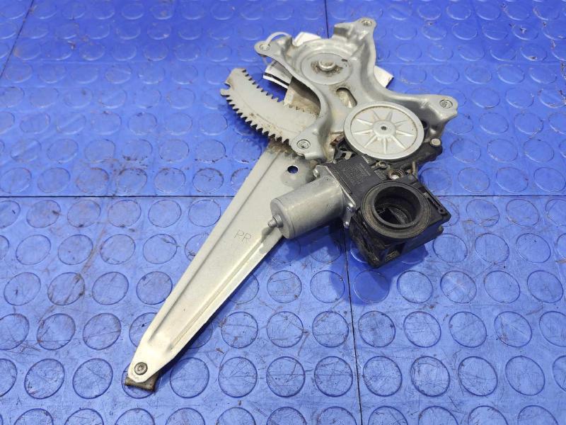 2016 Toyota Prius Side/Rear/Cargo Regulator