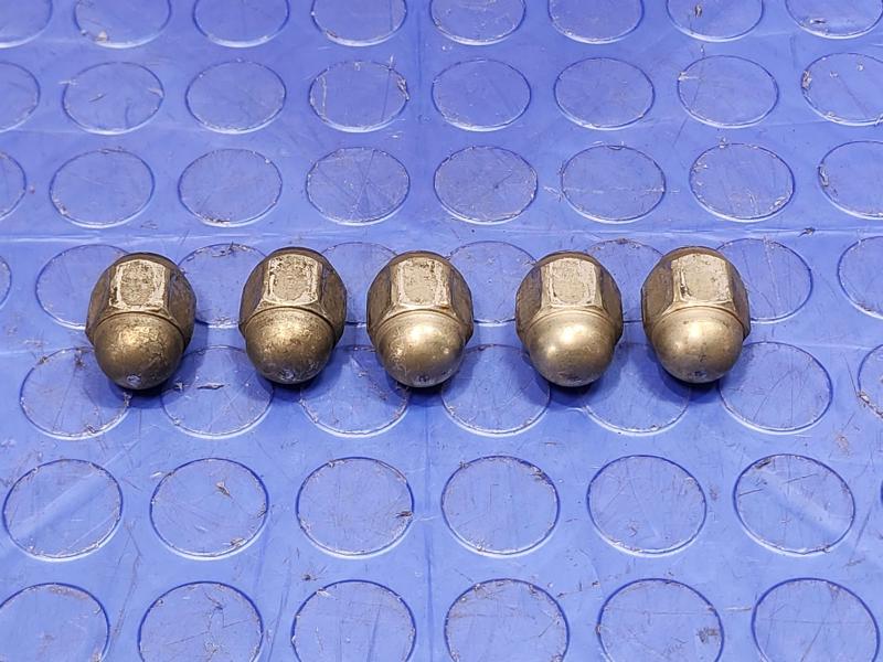 2002 Toyota Camry Lug Nuts