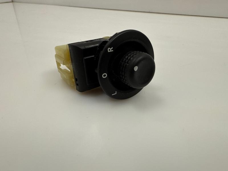2011 Chrysler 200 Door Switch Front
