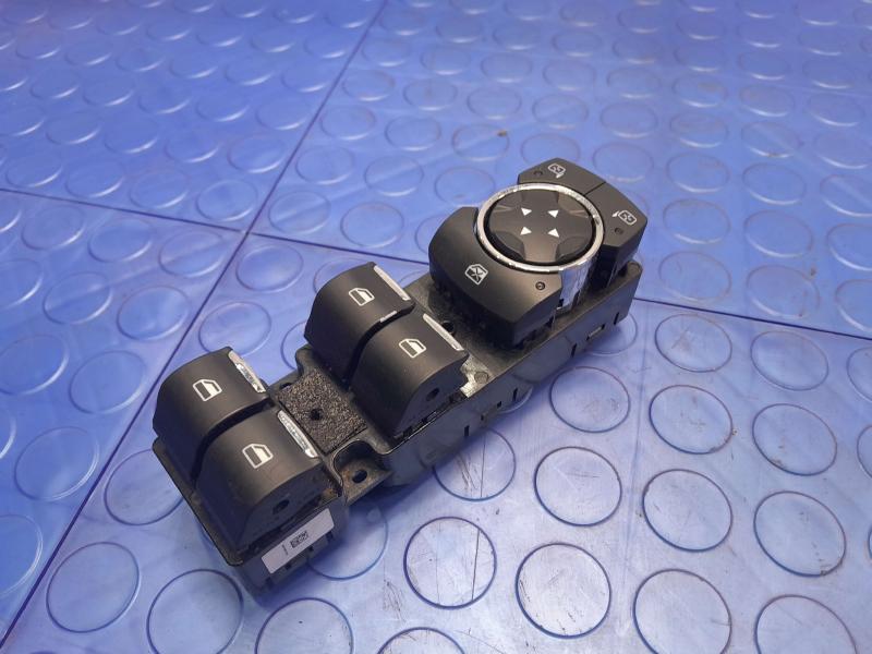 2015 Ford Fusion Door Switch Front