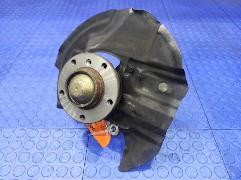 2006 BMW Z4 Spindle Knuckle Front