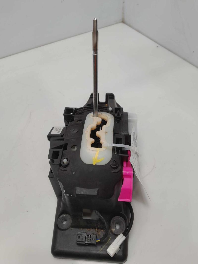 2012 - 2018 Dodge Journey Automatic Gear Shifter Assembly OEM 04766410AE