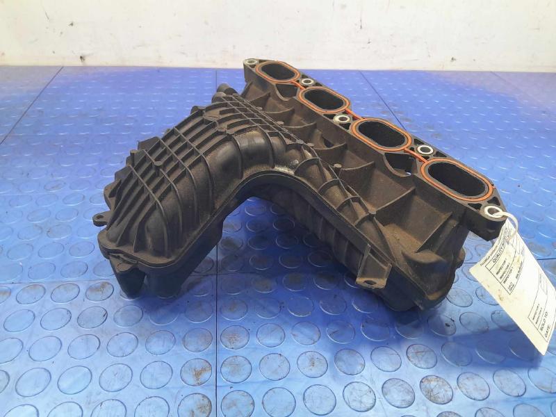2010 Toyota Prius Intake Manifold