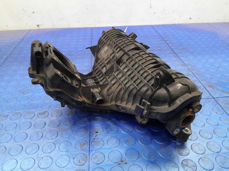 2010 Toyota Prius Intake Manifold