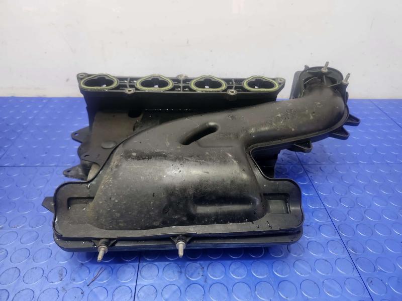 2016 Chrysler 200 Intake Manifold