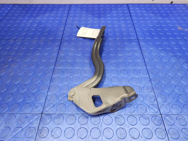 2013 Hyundai Accent Hood Hinge