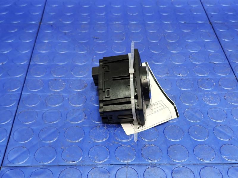 2015 Ford Fusion Headlight Switch (Dash Mtd)