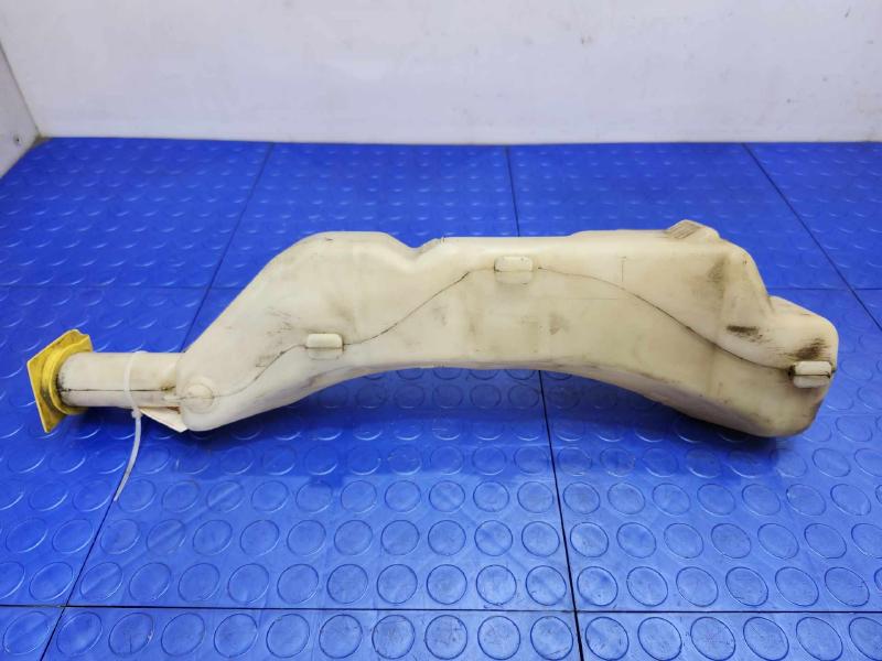 2009 Volkswagen Routan Coolant Recovery Bottle