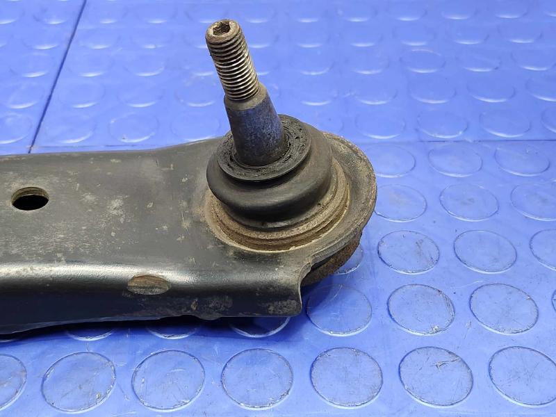 2009 Volkswagen Routan Lower Control Arm Front