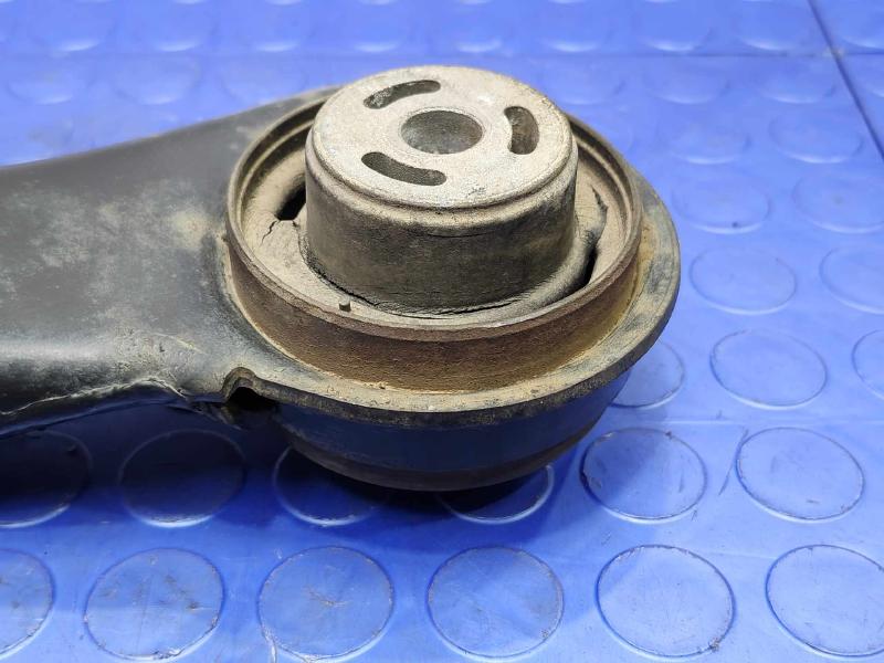 2009 Volkswagen Routan Lower Control Arm Front