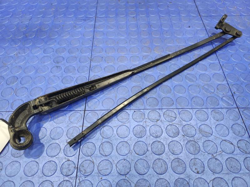 2011 Maserati Quattroporte Wiper Arm