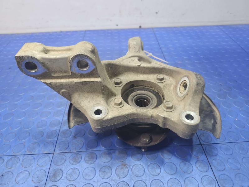 2014 Toyota Prius Spindle Knuckle Front