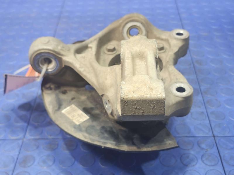 2014 Toyota Prius Spindle Knuckle Front
