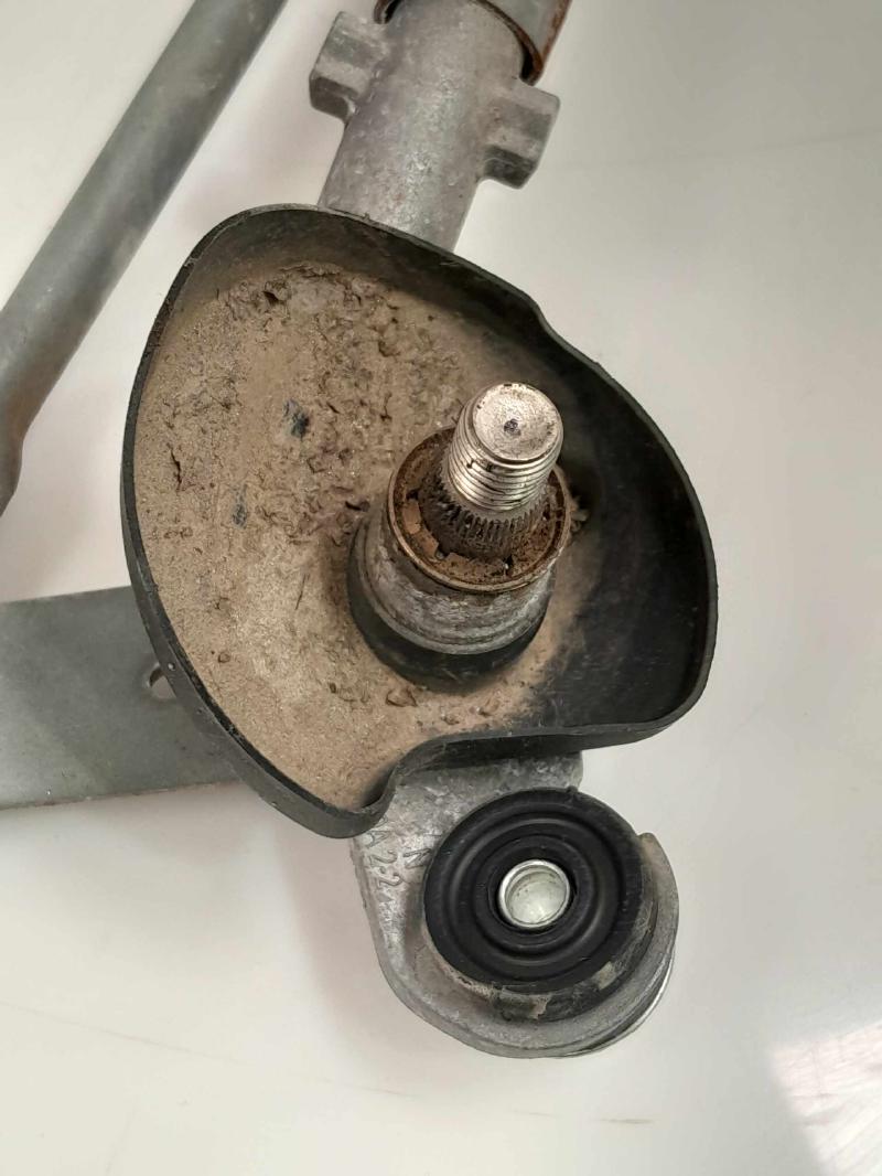 2022 Toyota Tacoma Wiper Trans. Linkage