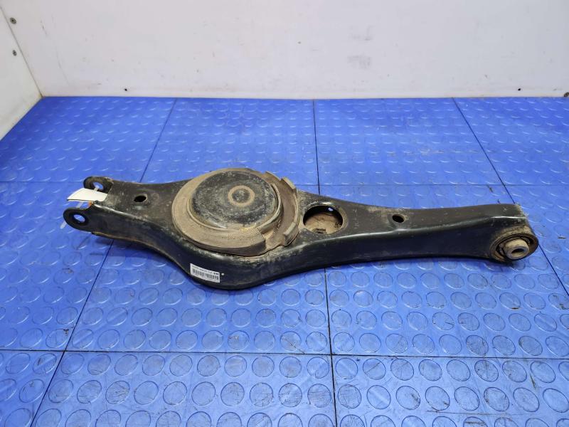 2016 Kia Sedona Lower Control Arm Rr