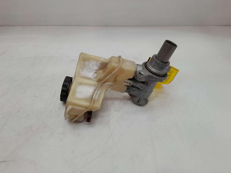 2016 Nissan Maxima Master Cylinder