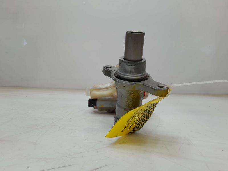 2016 Nissan Maxima Master Cylinder